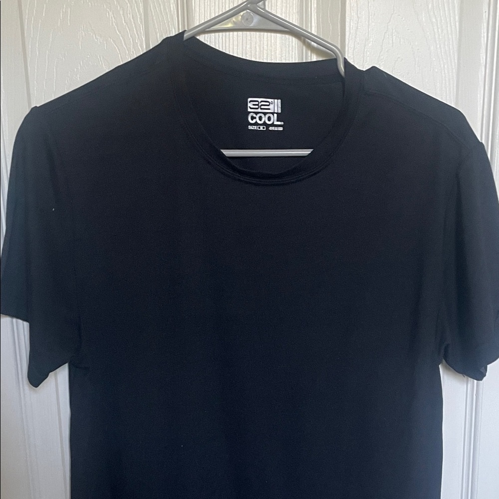 32 Degrees Men's Short Sleeve Tee in Black